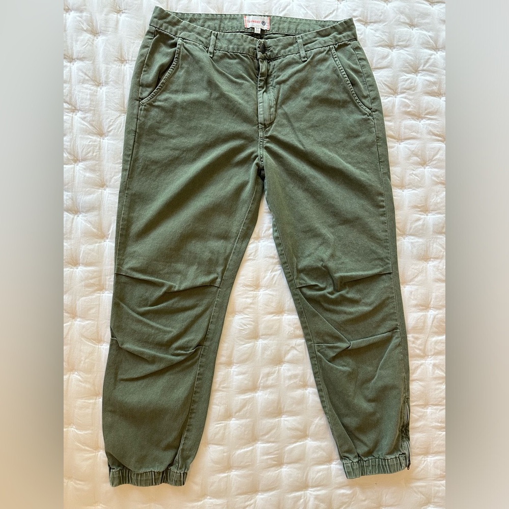 Sundry Green Chino Joggers Size 29 EUC